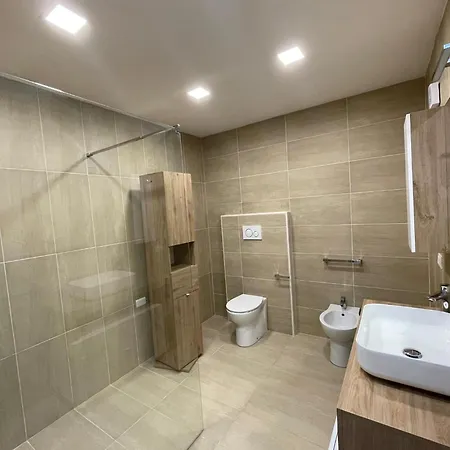 Romano's Ville&apartaments Apartment Fleri